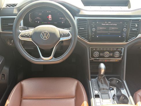 Used 2023 Volkswagen Atlas SE w/ Panoramic Sunroof Package FWD image 20