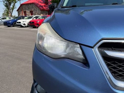 Used 2014 Subaru Crosstrek 2.0i Premium w/ Moonroof Package AWD/4WD image 9