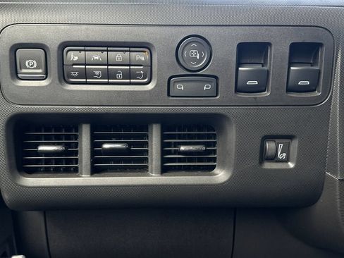 New 2025 Chevrolet Brightdrop 400 FWD image 26