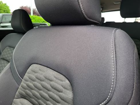 Certified 2024 Nissan Pathfinder SV image 15