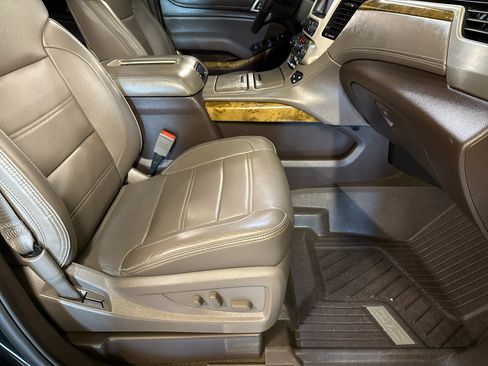 Used 2016 GMC Yukon Denali w/ Open Road Package image 31