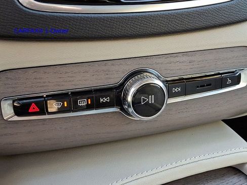 Certified 2024 Volvo XC90 B6 Plus w/ Protection Package Premier image 20