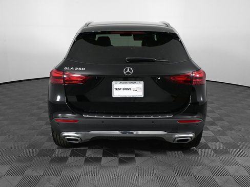 New 2025 Mercedes-Benz GLA 250 image 23