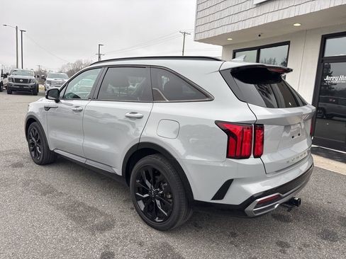 Used 2022 Kia Sorento SX image 6