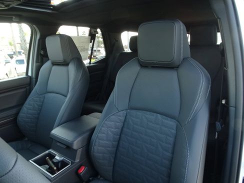New 2026 Toyota 4Runner TRD Off-Road Premium AWD/4WD image 11