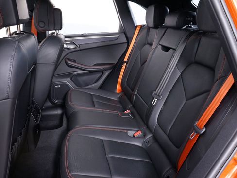 Used 2022 Porsche Macan GTS image 25