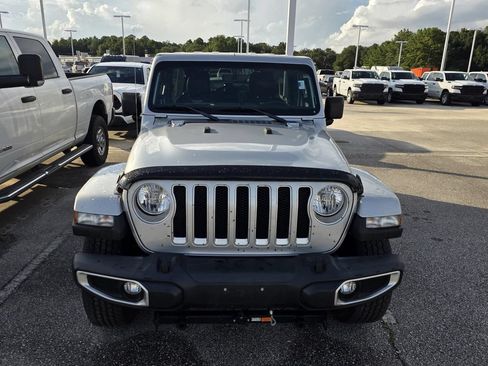 Used 2023 Jeep Wrangler Unlimited Sahara w/ Cold Weather Group AWD/4WD image 2