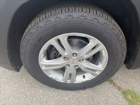 Used 2018 GMC Terrain SLE w/ Driver Convenience Package AWD/4WD image 10