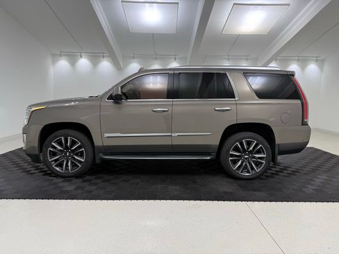 Used 2017 Cadillac Escalade Luxury image 5