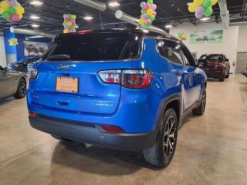 Used 2025 Jeep Compass Limited AWD/4WD image 9
