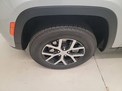 New 2025 Jeep Grand Cherokee L Limited w/ Luxury Tech Group II