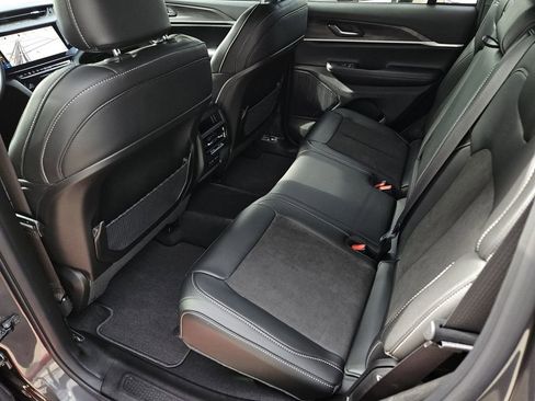 New 2026 Jeep Grand Cherokee Altitude RWD image 11