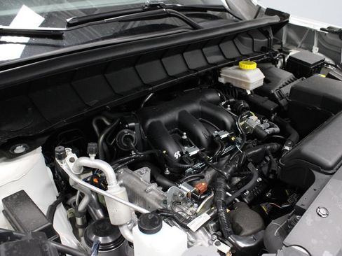 Used 2025 Nissan Pathfinder Rock Creek AWD/4WD image 14