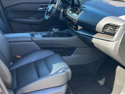 Used 2021 Nissan Rogue SL w/ Premium Package image 33