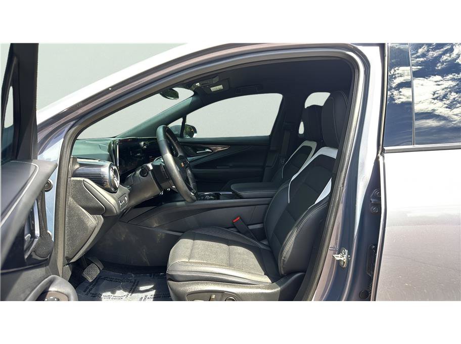 Used 2024 Chevrolet Blazer EV LT AWD/4WD image 10