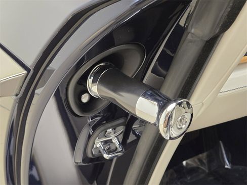 Certified 2016 Rolls-Royce Wraith image 20