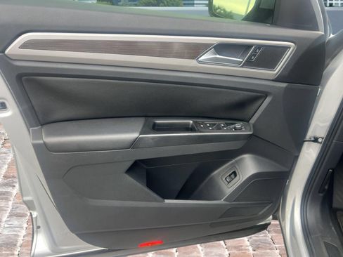 Used 2019 Volkswagen Atlas SE FWD image 10