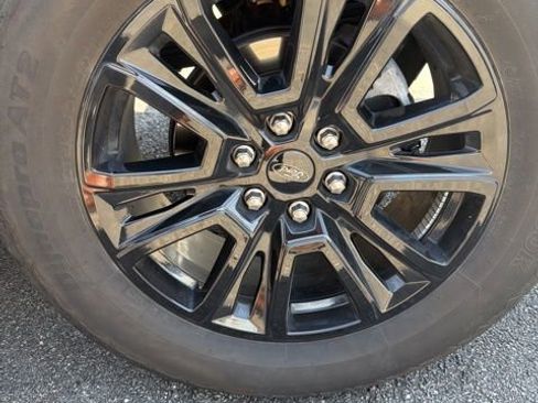 Used 2024 Ford F150 Platinum w/ Equipment Group 702A High AWD/4WD image 18