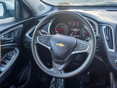 Used 2024 Chevrolet Malibu LT image 19