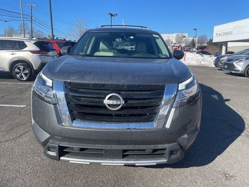 Certified 2023 Nissan Pathfinder SL w/ SL Premium Package image 11