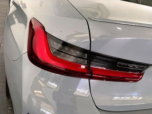 Certified 2023 BMW 330i Sedan w/ M Sport Package image 29