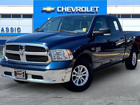 Used 2020 RAM 1500 Classic SLT w/ Luxury Group RWD image 3