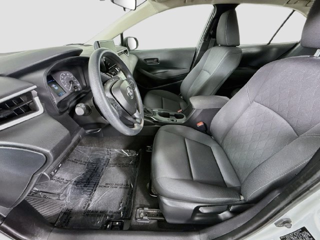 Certified 2025 Toyota Corolla LE FWD image 21