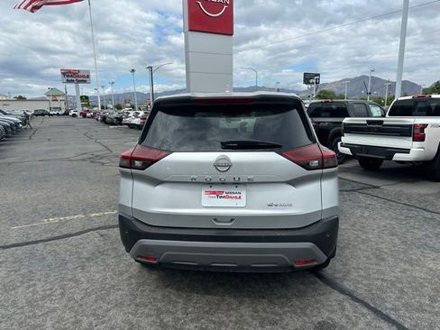 Used 2023 Nissan Rogue SV AWD/4WD image 9