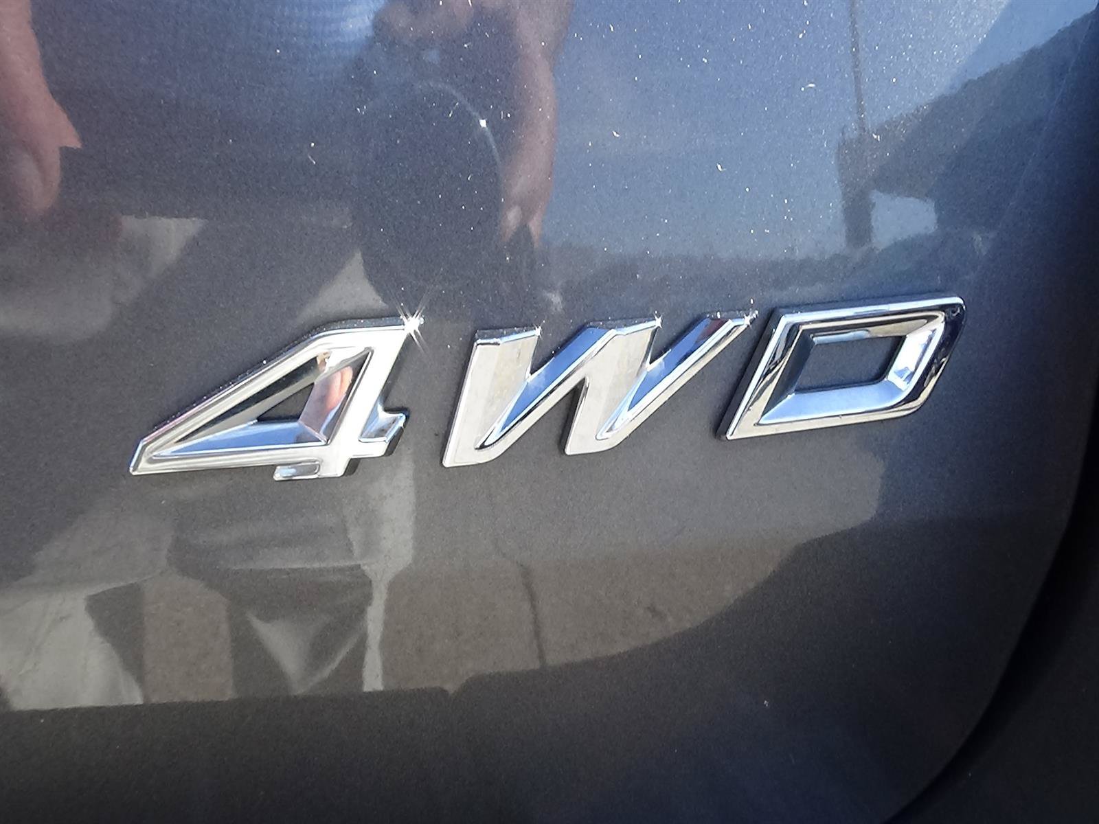 Used 2025 Ford Explorer ST-Line w/ ST-Line Street Pack AWD/4WD image 8