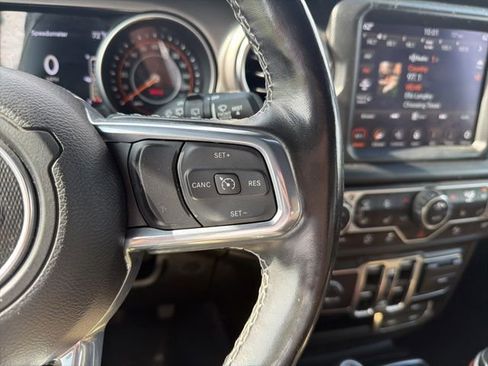 Used 2021 Jeep Wrangler Unlimited Sahara w/ Uconnect 4C Nav & Sound Group AWD/4WD image 43