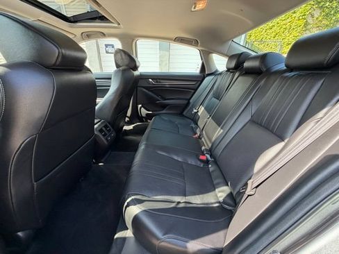 Used 2021 Honda Accord EX-L image 17