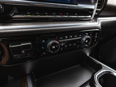 Used 2023 Chevrolet Silverado 1500 High Country w/ High Country Premium Package image 25