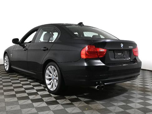 Used 2011 BMW 328i xDrive Sedan AWD/4WD image 9