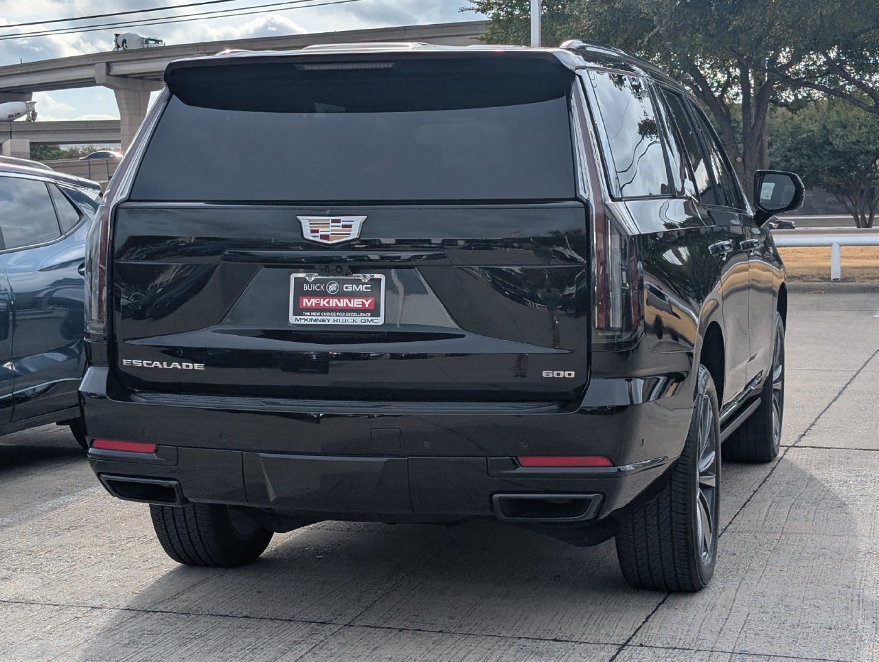 Used 2026 Cadillac Escalade Sport w/ Touring Package RWD image 4