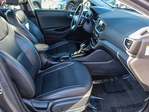 Used 2019 Hyundai Ioniq Limited image 19