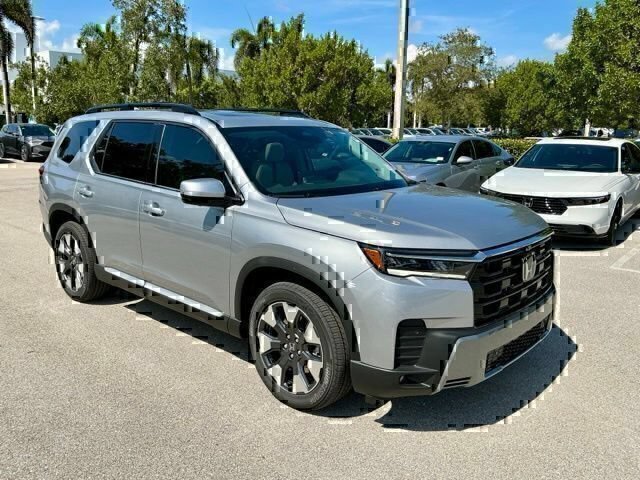 New 2026 Honda Pilot Touring image 1