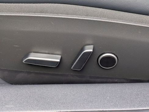 Used 2023 Tesla Model 3 Standard Range image 24