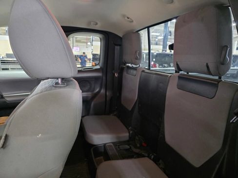 Used 2019 Toyota Tacoma SR w/ SX Package RWD image 9