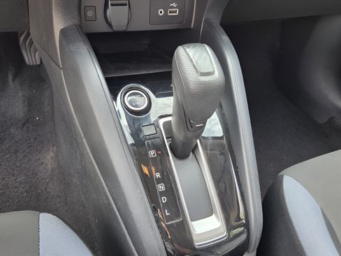Used 2024 Nissan Versa SV FWD image 21