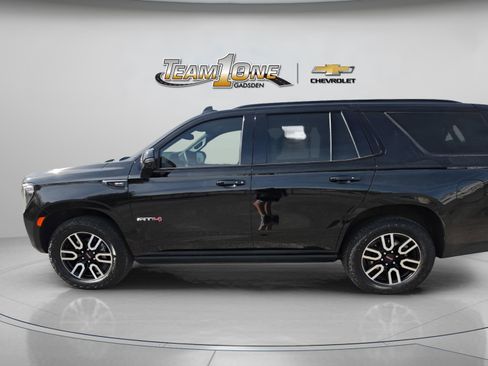 Used 2024 GMC Yukon AT4 w/ Technology Package AWD/4WD image 4