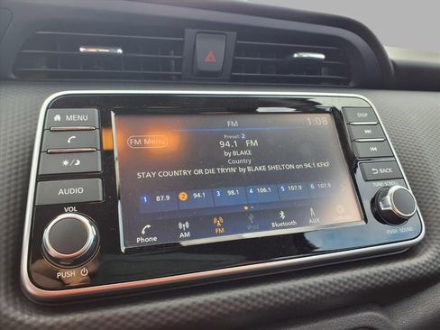 Certified 2025 Nissan Kicks Play S image 5