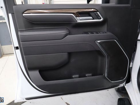 Used 2025 Chevrolet Silverado 2500 LT w/ Safety Package image 12