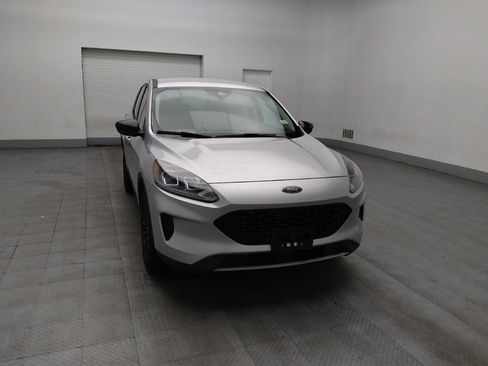 Used 2020 Ford Escape SE Sport image 14