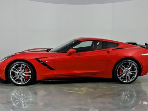 Used 2014 Chevrolet Corvette Stingray Coupe RWD image 7