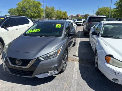 Used 2020 Nissan Versa SR image 6