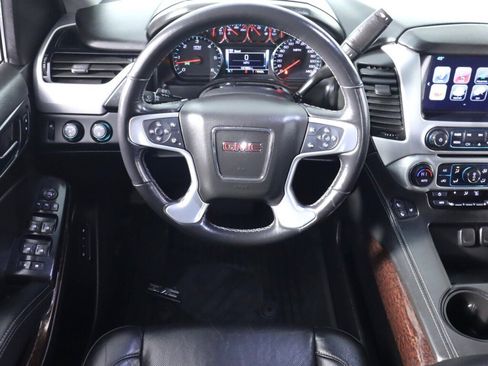 Used 2019 GMC Yukon XL SLT image 33