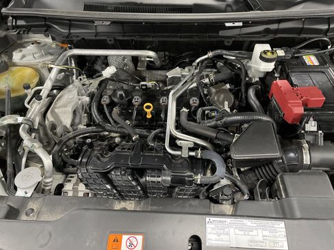 Used 2023 Mitsubishi Outlander SEL image 17