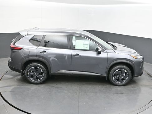 New 2026 Nissan Rogue SV image 36