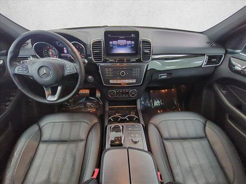 Used 2019 Mercedes-Benz GLE 400 4MATIC image 20