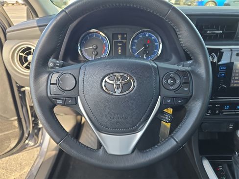 Used 2018 Toyota Corolla SE image 22